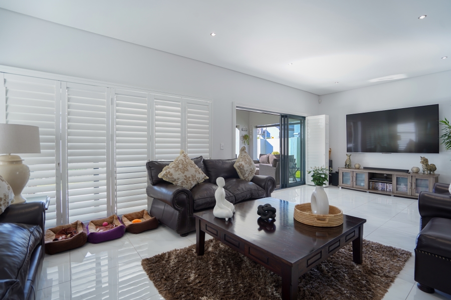 4 Bedroom Property for Sale in Sandown Western Cape